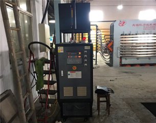 混合干燥機(jī)配導(dǎo)熱油爐加熱耗電嘛？
